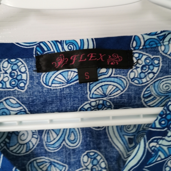 Scrub top - Picture 2 of 3